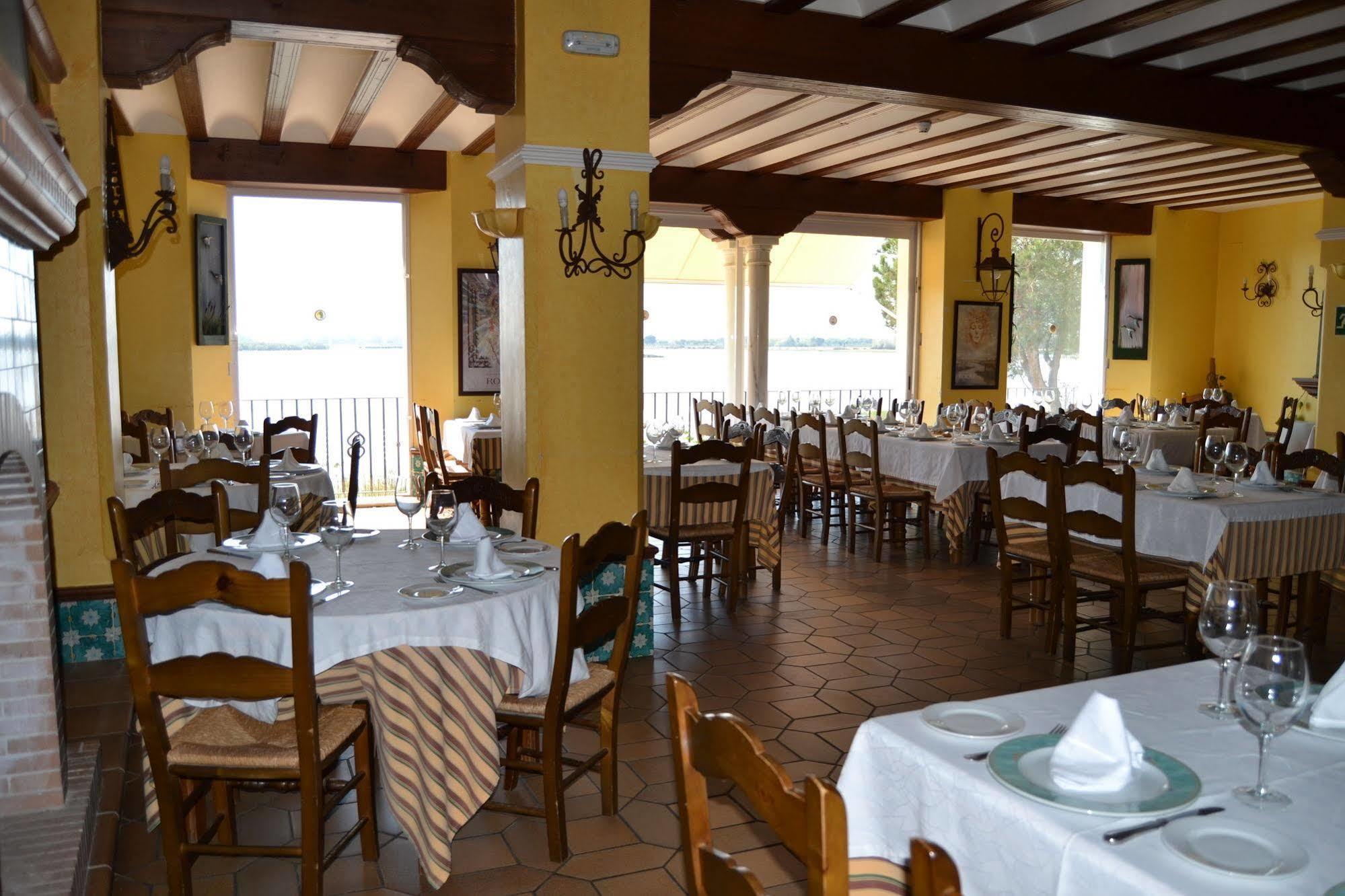 Hotel Restaurante Toruno El Rocío Exterior foto